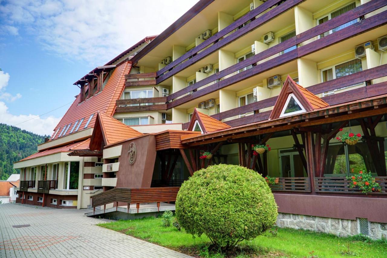 Hotel Ciucas Беїле-Тушнад Екстер'єр фото