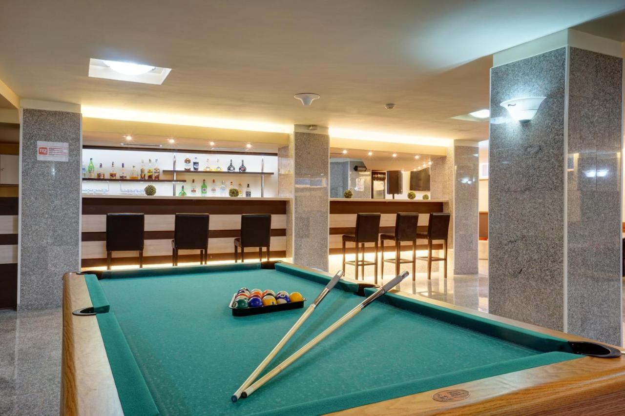 Hotel Ciucas Беїле-Тушнад Екстер'єр фото
