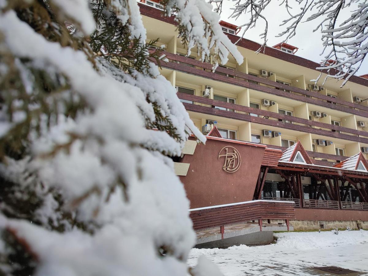 Hotel Ciucas Беїле-Тушнад Екстер'єр фото