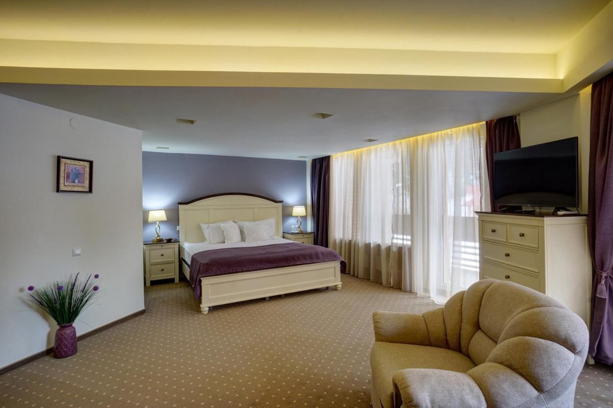 Hotel Ciucas Беїле-Тушнад Екстер'єр фото