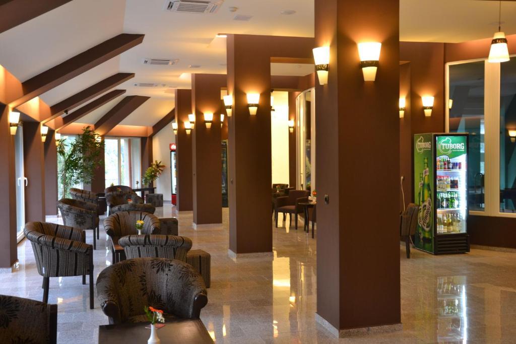 Hotel Ciucas Беїле-Тушнад Екстер'єр фото